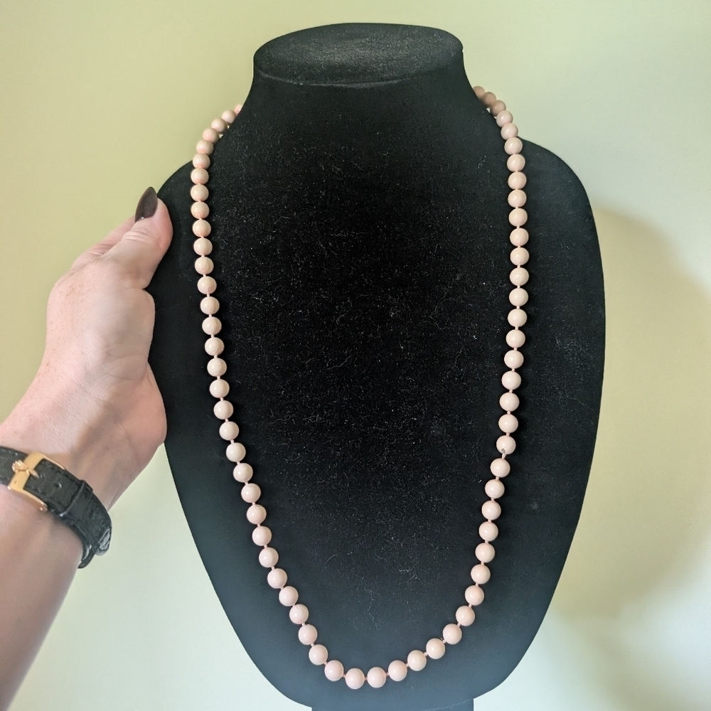 Elegant Cream Beaded Necklace
